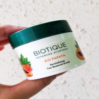 BIOTIQUE Bio Papaya Revitalizing Tan-removal Scrub (75 g)