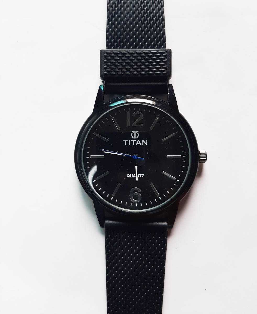 LASIKA BANGLADESH Cool Quartz Stylish Wrist Watch For Man